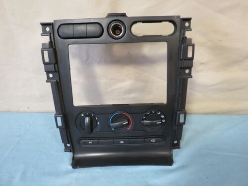 05-09 Ford Mustang Center Dash Radio Climate Control Bezel OEM 6R33-19980-AA