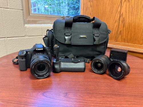 Canon EOS 60D DSLR Camera  Black (Bag w/ 18-135mm lens, 18-55mm lens, macro lens