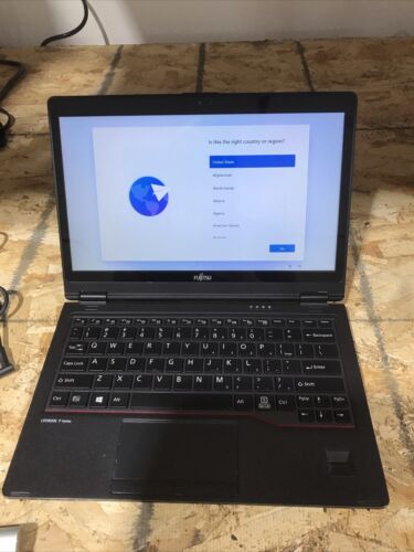 Fujitsu Lifebook P727 2 in 1 i5-7200U 4GB RAM 128 GB M.2 12.5″ touch Win 11 H443