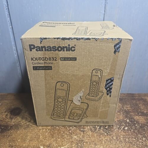 Panasonic KX-TGD832M Cordless Phone w/ Answering Machine 2 Handsets Black