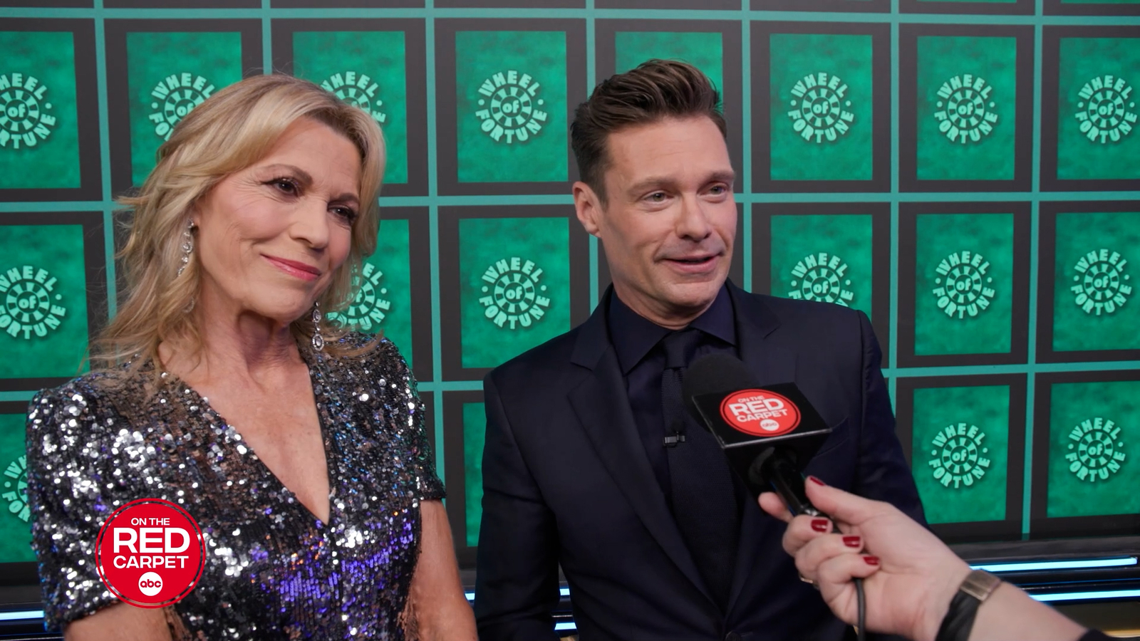 Ryan Seacrest, Vanna White promise fun holiday ‘Wheel of Fortune’ episodes