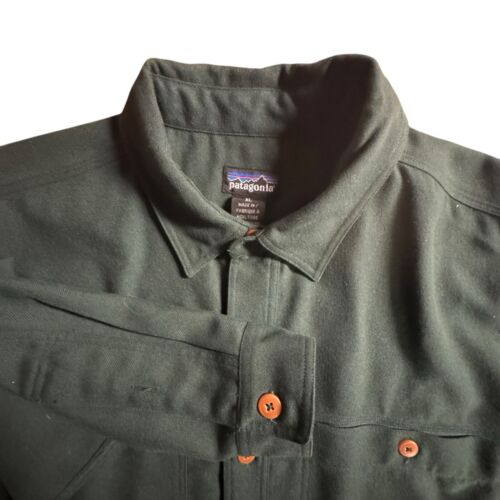 Patagonia Men’s XL Green Workday Long Sleeve Shirt