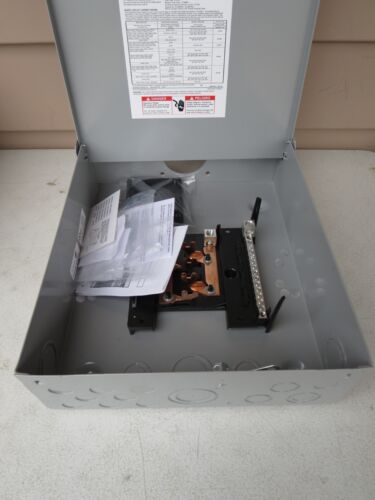 SIEMENS W0816ML1125CU 125 amp 8 Space 16 Circuit Outdoor Center Load Center Gray