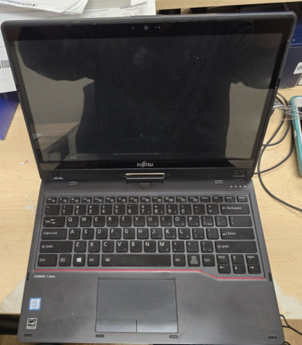 Fujitsu LifeBook T937 TOUCH 13.3″ i5-7200U@2.5GHz 8GB RAM 256 GB SSD Win 11 H106