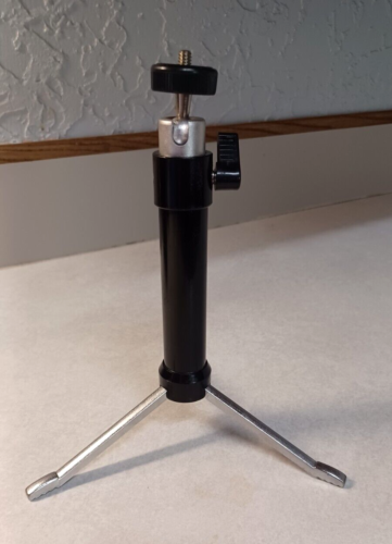 Mini Tabletop Tripod for Cameras – Vintage and Portable