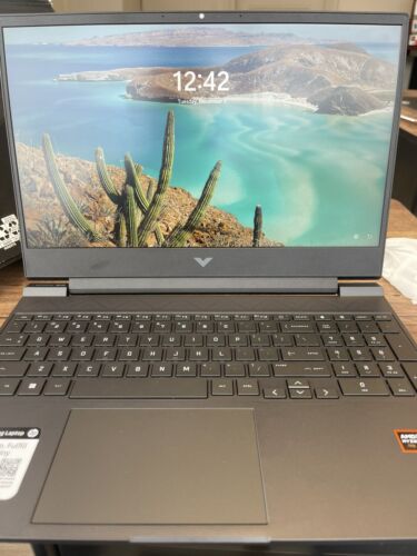 HP Victus 15.6″ IPS Gaming Laptop Nvidia RTX 4050 8GB 512GB