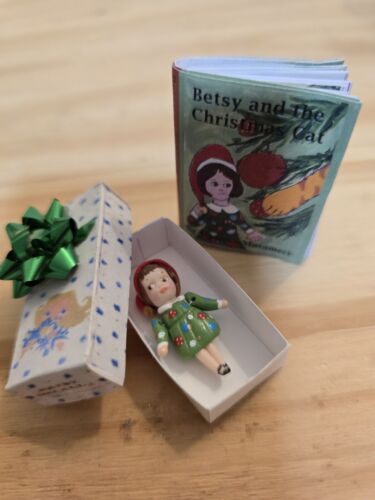 NEW Miniature readable Christmas book & Mini Doll for 8″ Betsy McCall