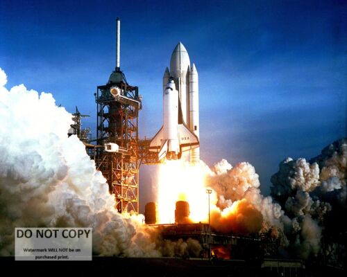 SPACE SHUTTLE COLUMBIA (STS-1) FIRST LAUNCH APRIL 1981  8X10 NASA PHOTO (EP-449)