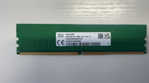 HMCG78MEBUA081N SK hynix 16GB 1RX8 PC5-4800B DDR5-38400 UDIMM Memory