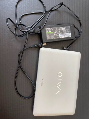 SONY VAIO W VPCW119XJ/W White 1GB 160GB mini-notebook PCG-4T1N PC Japan