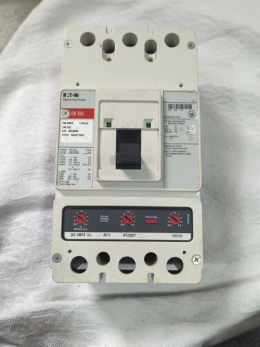 Eaton DK Circuit Breaker – DK3300W 240VAC