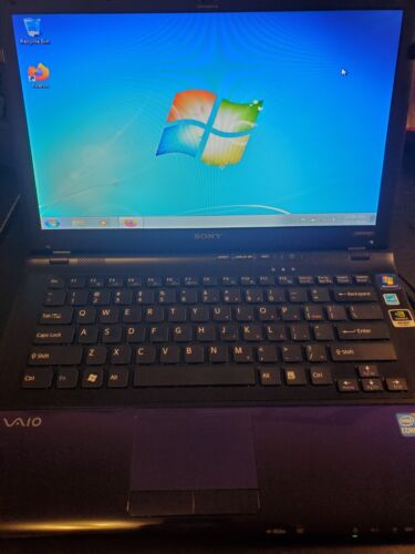 Vintage Sony VAIO VPCCW21FX 14″ Purple Laptop i3 M330 2.13GHz 4GB RAM , 450GB HD