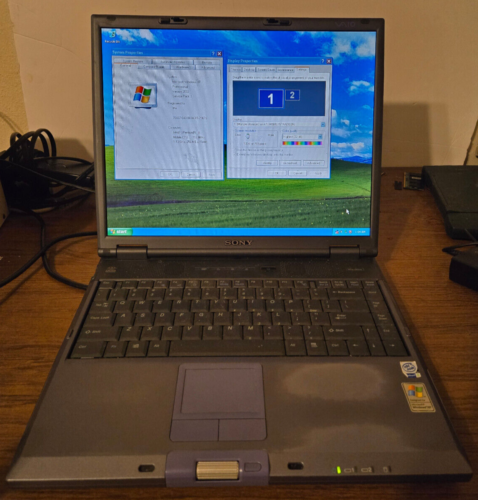 Sony Vaio PCG-GR370 15″ Laptop Pentium III 1.13GHz 256MB 60GB HDD ATI XP Office