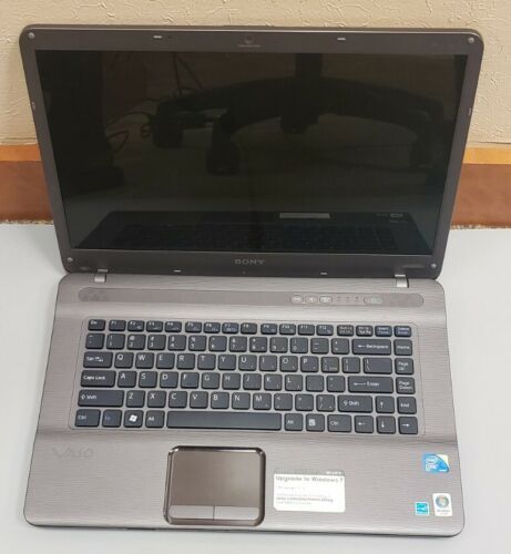 Sony VAIO PCG-7173L Intel Core 2 Duo 1GB RAM 0GB HDD CRACKED SCREEN