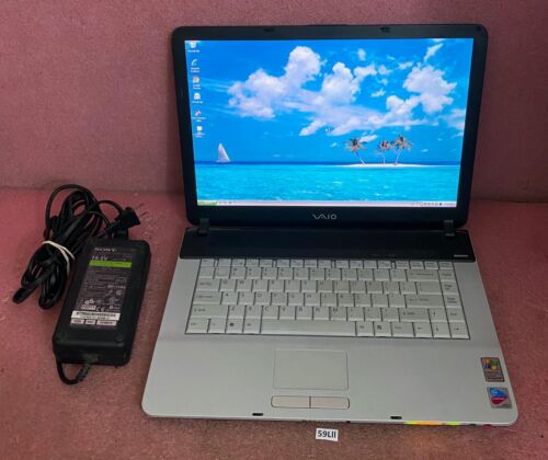 Vintage Sony VGN-FS630/W Laptop_Intel Pentium M CPU @ 1.73 GHz_504 MB RAM_80GB.