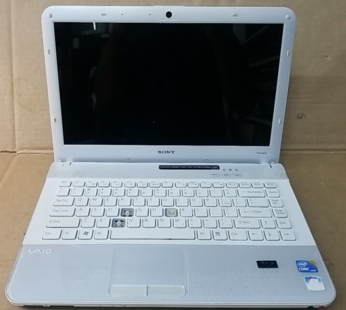 Sony VAIO PCG 61317L Laptop