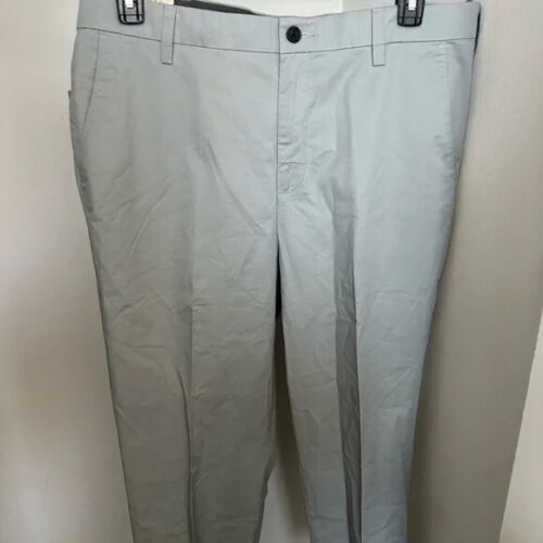 Dockers Mens Workday Khaki Pants Grey 40 X 32 Flexible Waistband MSRP $66.00