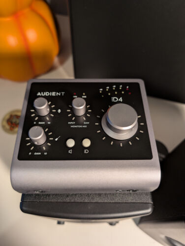 Audient ID-4 MKII Premium 1 Channel USB Audio Interface