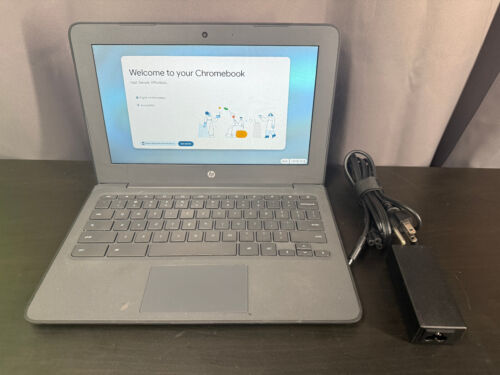 HP Chromebook 11A G6 (11.6″ Touchscreen, AMD A4-9120C, 4GB, 32GB) w/ Charger