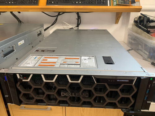 Dell PowerEdge R940 Quad 20-Core Gold **80 Cores / 160 Threads 2x 3.+SSD Proxmox