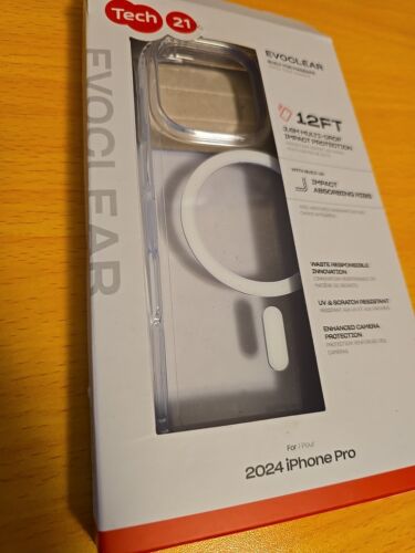 Tech21 Evo Clear W/ magsafe  For Apple iPhone 16 Pro  6.3‑inch