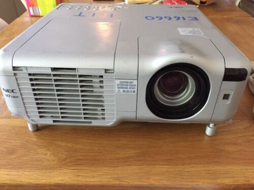 NEC MT1060 XGA Conference Room Projector Unit 2,600 Lumens 1024 x 768 Resolution