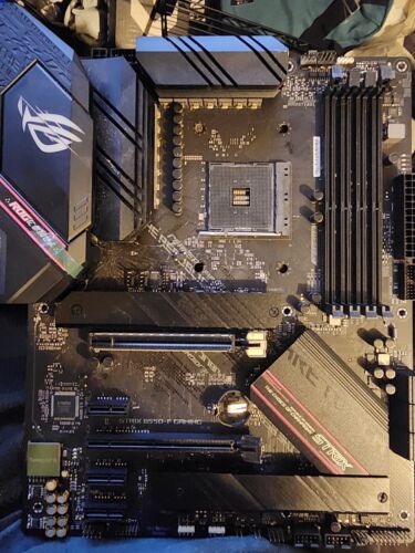 Asus ROG STRIX B550-F GAMING – Desktop ATX Motherboard Socket AM4 – Used