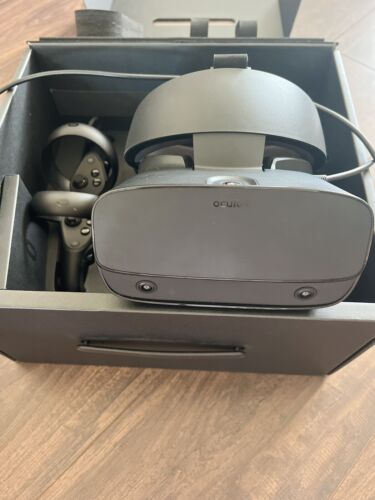 Oculus Rift S PC-Powered VR Gaming Headset – Black