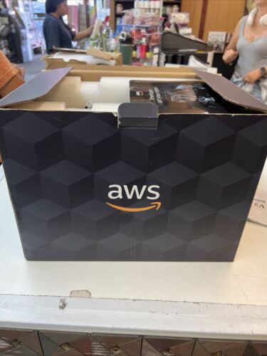 AWS DeepRacer – Fully Autonomous 1/18th Scale Race Car for Developers