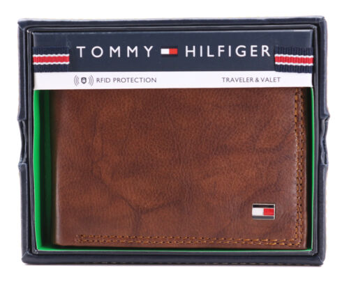 Tommy Hilfiger Men’s Extra Capacity RFID Leather Traveler Wallet Tan 31TL240006