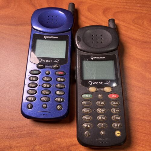 Vintage Qualcomm Qwest QCP-1960 Blue & QCP-2760 Black Cell Phone Circa 1999