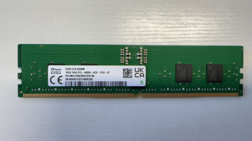 HMCG78AEBRA107N HYNIX 16GB 1RX8 PC5-4800B DDR5 EC8 RDIMM