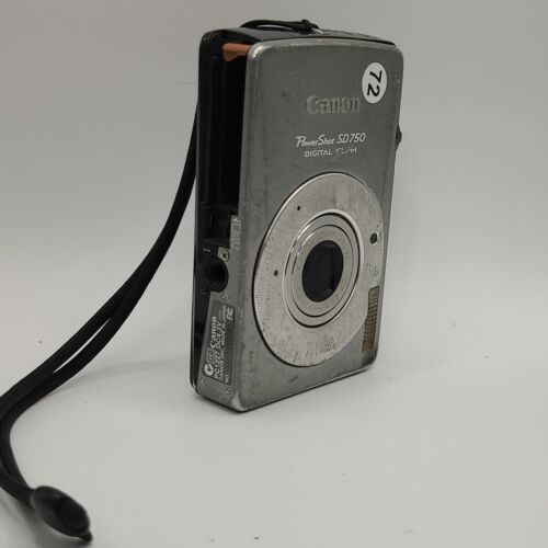 Canon PowerShot Digital ELPH SD750  7.1MP Digital Camera For Parts Untested