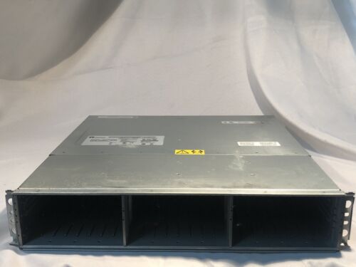 NetApp P41194-04-B 24-Bay SFF Storage Array w/ 2X P41139-07-C Controllers 2x AC