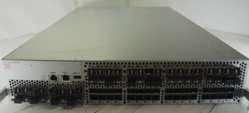 Brocade 5300 DL-5320-1008 3YK9F 80 Port Fiber Channel SAN Switch W / 2x PWS