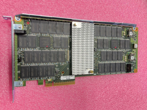 NetApp 111-00708+E3 512Gb Flash Cache PCIe Card 110-00269+B1 w60