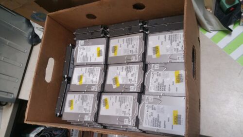 LOT OF 44 HITACHI ULTRASTAR 10K300 SERIES 147GB HARD DRIVE 17r6363 WIPED!