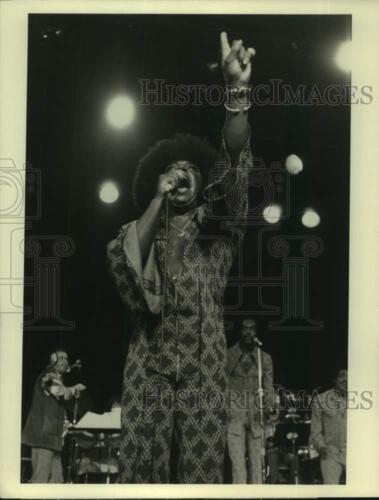 1973 Press Photo Entertainer Cornell Gunter in Concert on ABC Show – sap05152