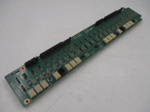 NetApp 110-00541+A0 24-Bay 2.5 SAS Backplane P/N: 111-02699+A0 Tested Working