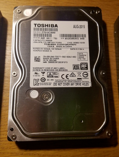 Toshiba 500GB SATA 7.2K 3.5″ Hard Drive DT01ACA050 AAD AA11 7S0 HDD