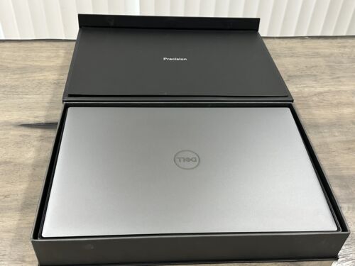 Dell Precision 5760 17.3″ FHD+ i7-11850H 2.5GHz 512GB SSD 32GB RAM RTX A2000