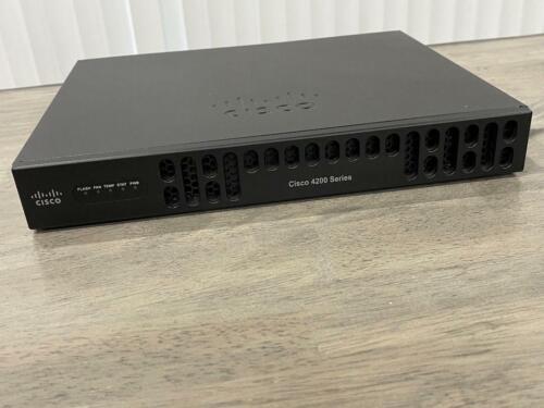 Cisco ISR4221/.K9 V05. 4200 Series Integrated Service Router Ready To Use