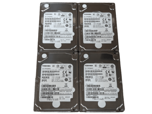 LOT OF 4 Toshiba 600GB SAS 2.5″ 6Gbps HDD 512 Format NetApp 108-00221 AL13SEB600