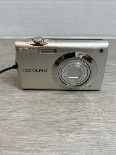 Nikon COOLPIX S4000 12.0MP Digital Camera Silver Lens Error Parts Only