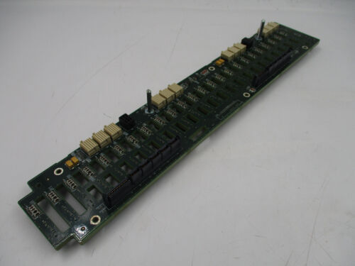 NetApp 2.5 24-Bay SAS Backplane P/N: 111-00717+C0 110-00159+A0 Tested Working