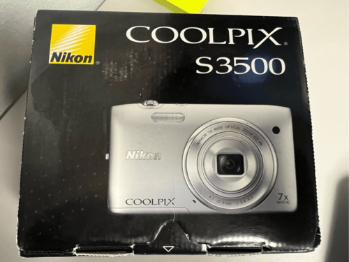 Nikon COOLPIX S3500 compact digital camera silver