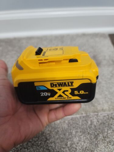 DeWALT DCB205BT Battery 20V Max 5AH with Tool Connect Bluetooth 5.0