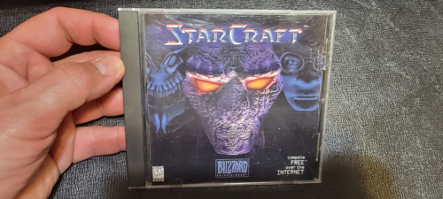 StarCraft PC 1997 Disc Case Star Craft Game Vintage Version 1.0 with key code