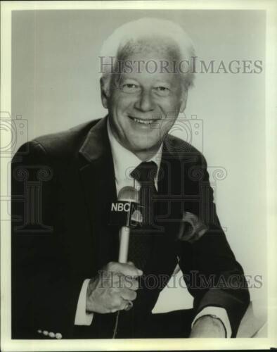 Press Photo Charlie Jones, NBC Sportscaster – sap12359