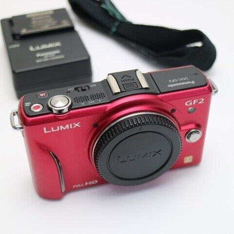 Panasonic LUMIX DMC-GF2 Fine Red Body